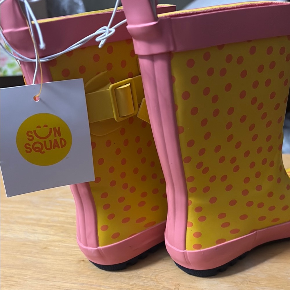 Sun Squad Kids Polka Dot Rain Boots - Pink and Yellow